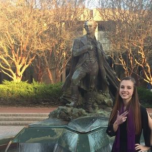 Meet your Posher, Connie